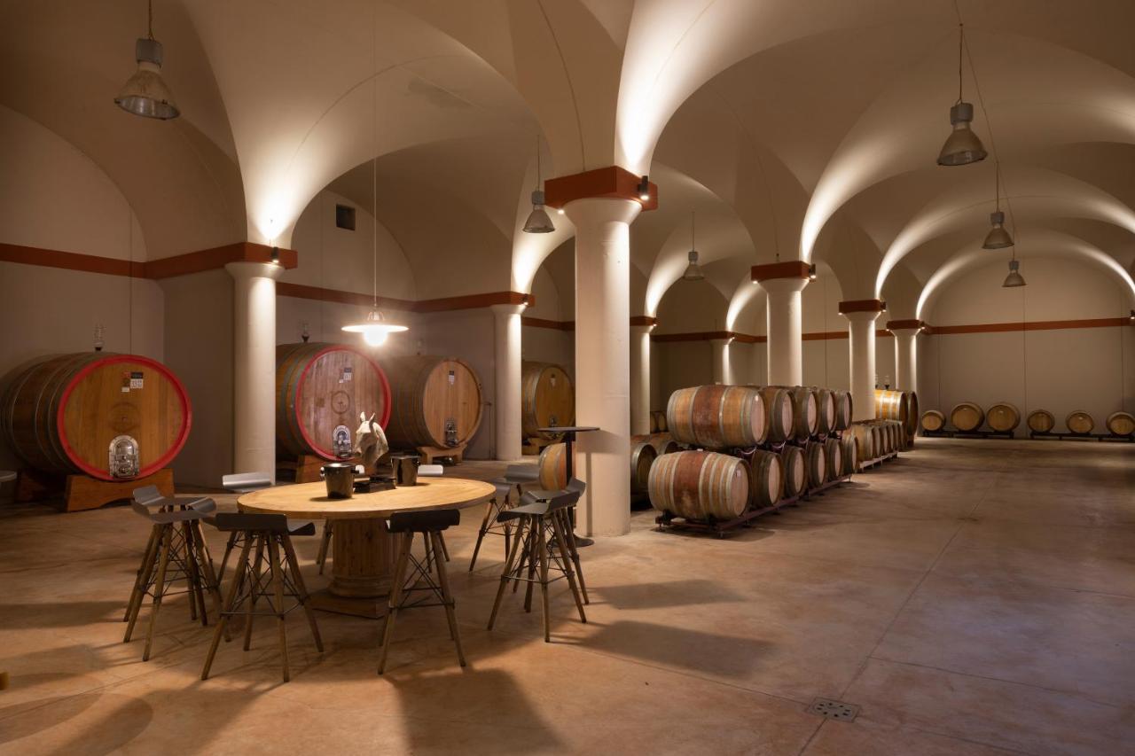 Вилла Borgo Argiano Кастельнуово-Берарденга Экстерьер фото